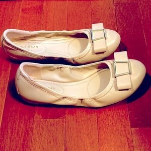 NWOT - Cole Haan Grand OS nude leather ballet flats. Size 6.5.